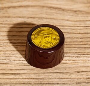 Heat-shrink film design with double sealing for excellent effect