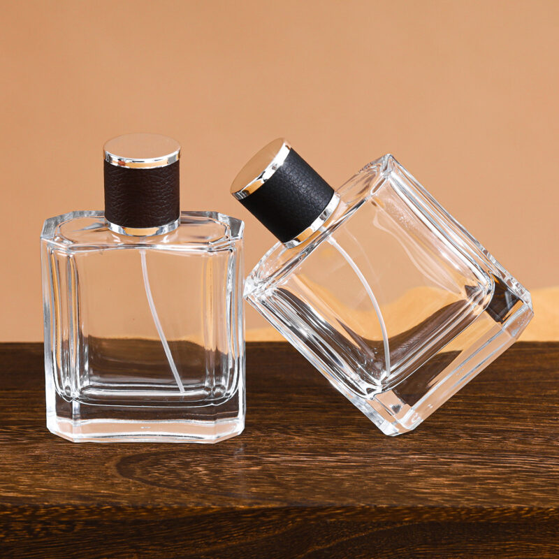 RX017-XB179 Luxury 100ml Square Glass Perfume Bottle with Embossed Leather Cap