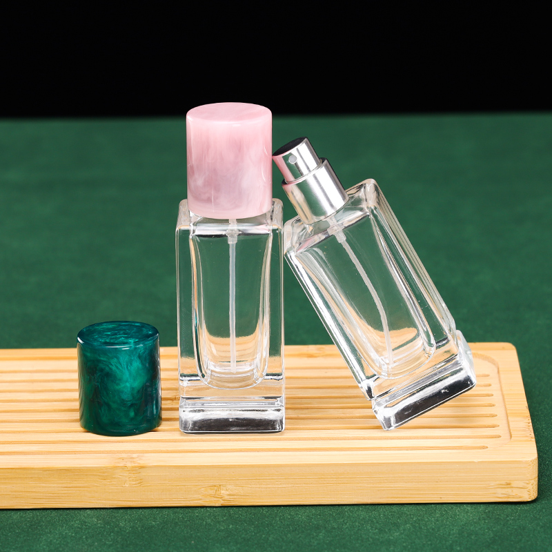 RX024-HYD136 Modern Beveled Square Glass Perfume Bottle with Marble Cap