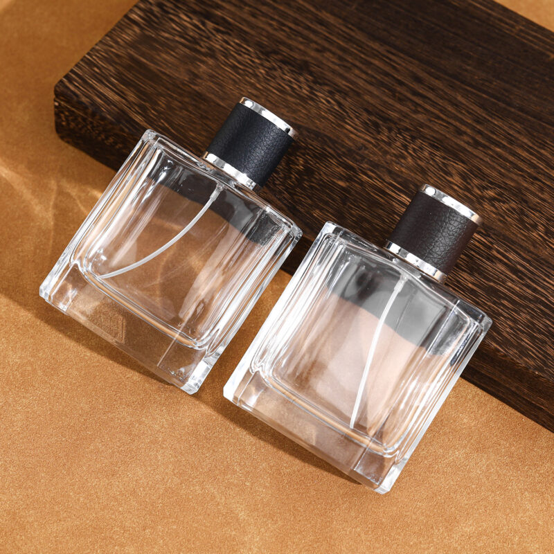 RX017-XB179 Luxury 100ml Square Glass Perfume Bottle with Embossed Leather Cap