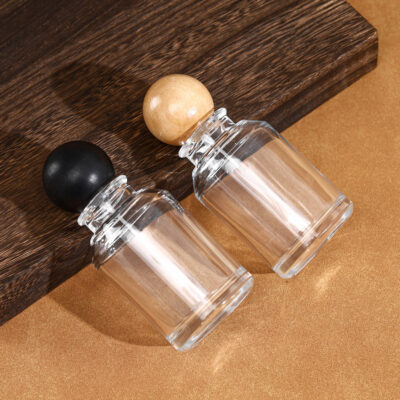 RX019-XB225 100ml Round Glass Perfume Bottle with Natural Wooden Ball Cap