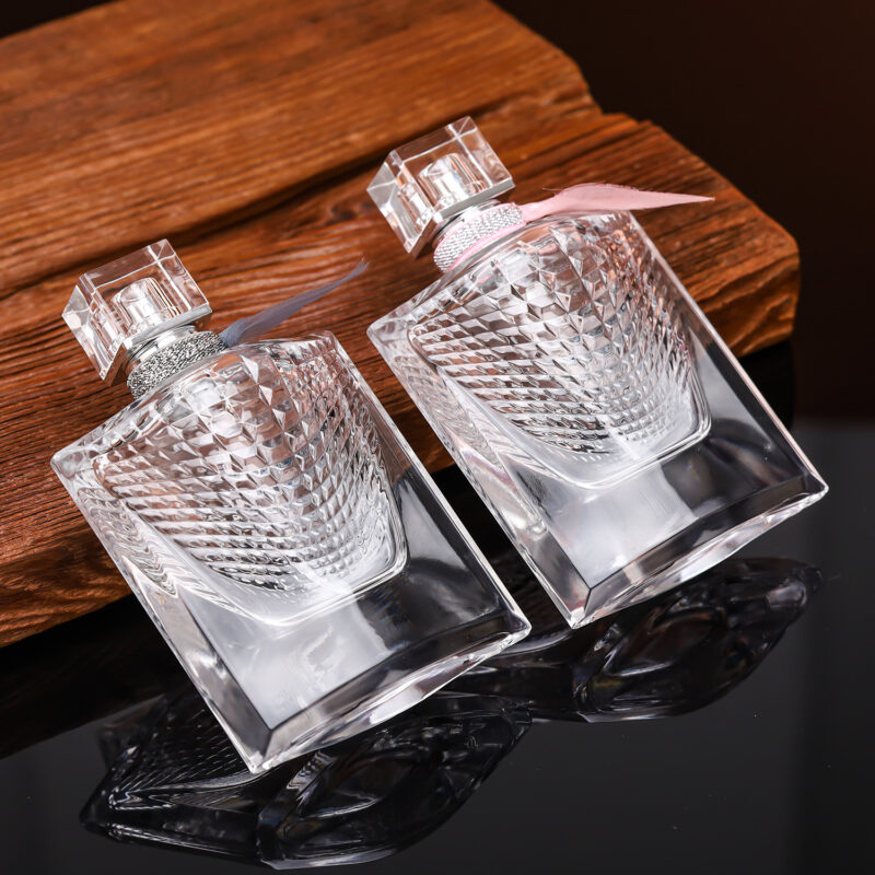 RX013-HYD1093,Luxury 75ml Square Glass Perfume Bottle with Diamond Texture & Acrylic Cap