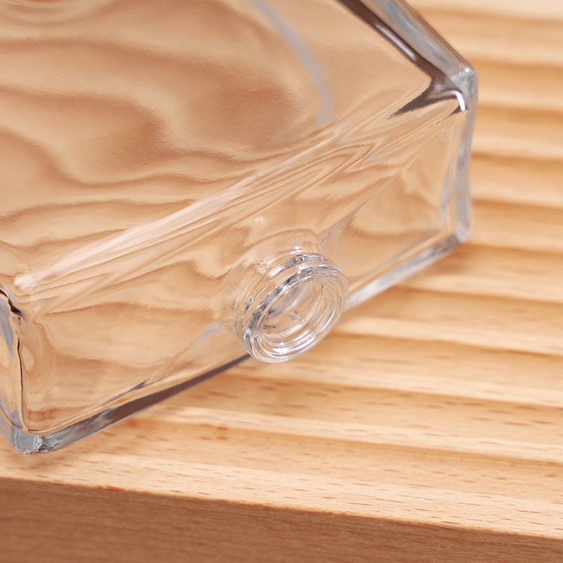 RX022-HYD802 Classic 100ml Vertical Rectangular Glass Perfume Bottle