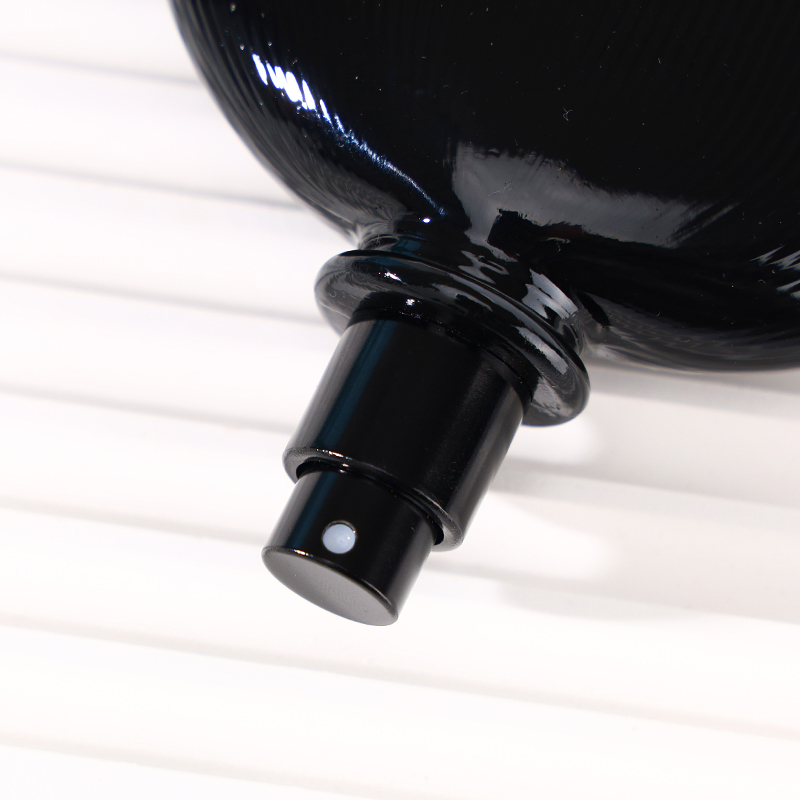 RX007 Black Vertical Ribbed/Fluted,Exquisite machine-made glass perfume bottles,100ML