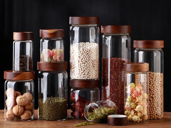 RX028 transparent borosilicate glass storage jars with acacia wood lids in various sizes from 100ml to 2000ml