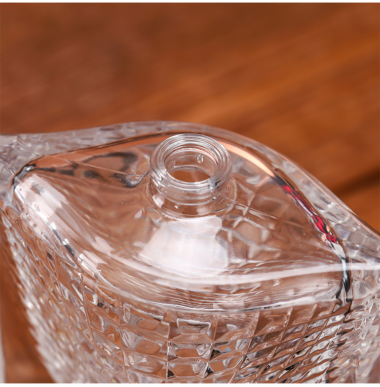 RX013-HYD1093,Luxury 75ml Square Glass Perfume Bottle with Diamond Texture & Acrylic Cap