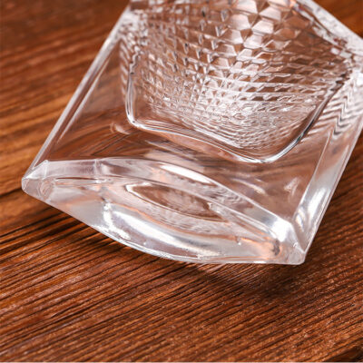 RX013-HYD1093,Luxury 75ml Square Glass Perfume Bottle with Diamond Texture & Acrylic Cap